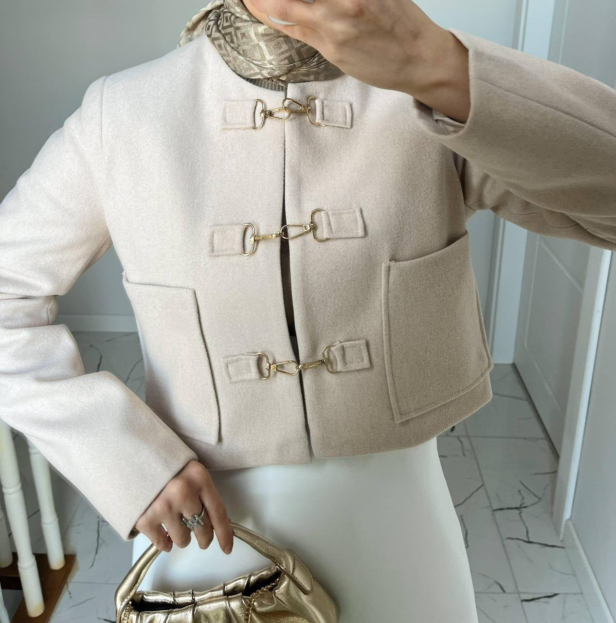 0857 - Kısa Kaban - Bej