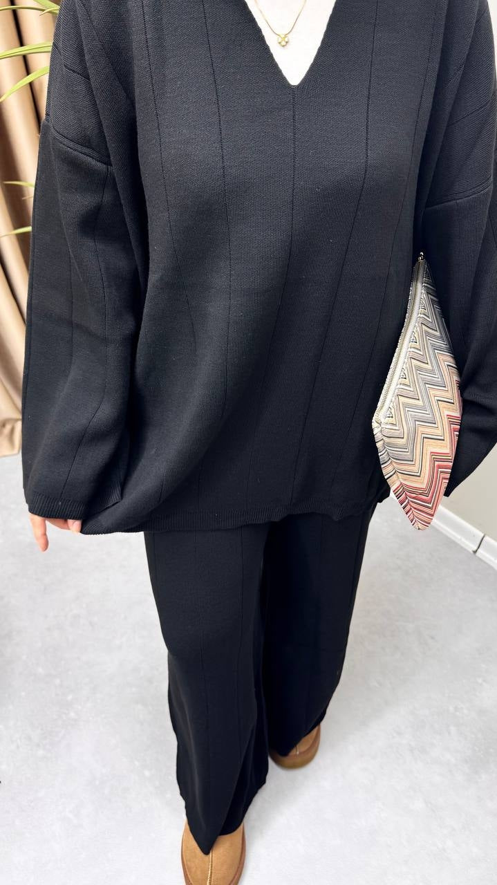 1045 - V Yaka Triko Pantolon Takım - Siyah