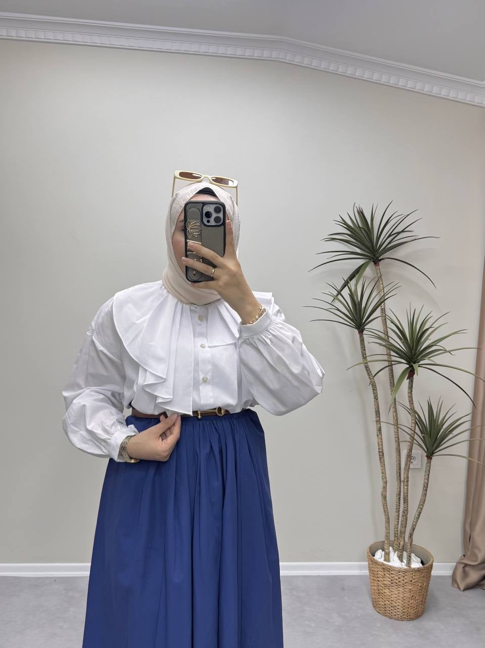 1175 - Fırfır Yaka Gömlek - Beyaz