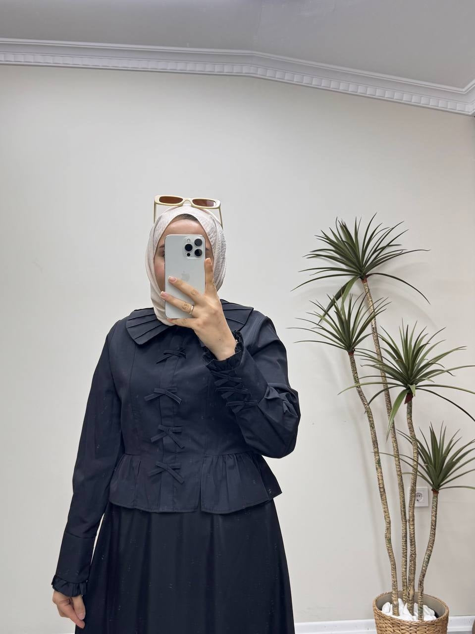 1137 - Fiyonklu Gömlek - Siyah