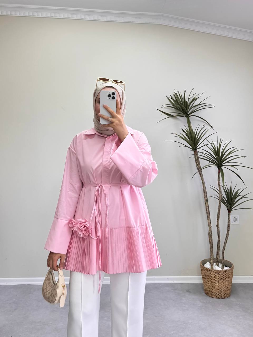 1724 - Çiçek Detaylı Pileli Tunik - Pembe