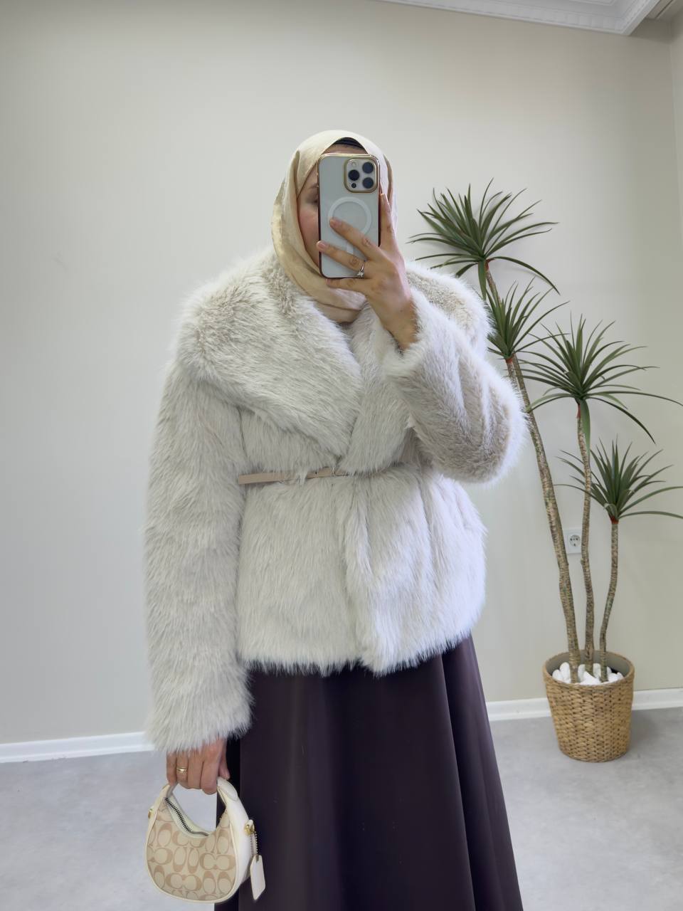 2745 - Şal Yaka Kürk - Bej