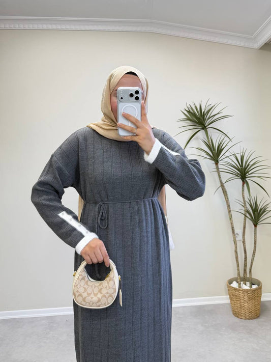 2851 - Kolu Taşlı Triko Elbise - Gri