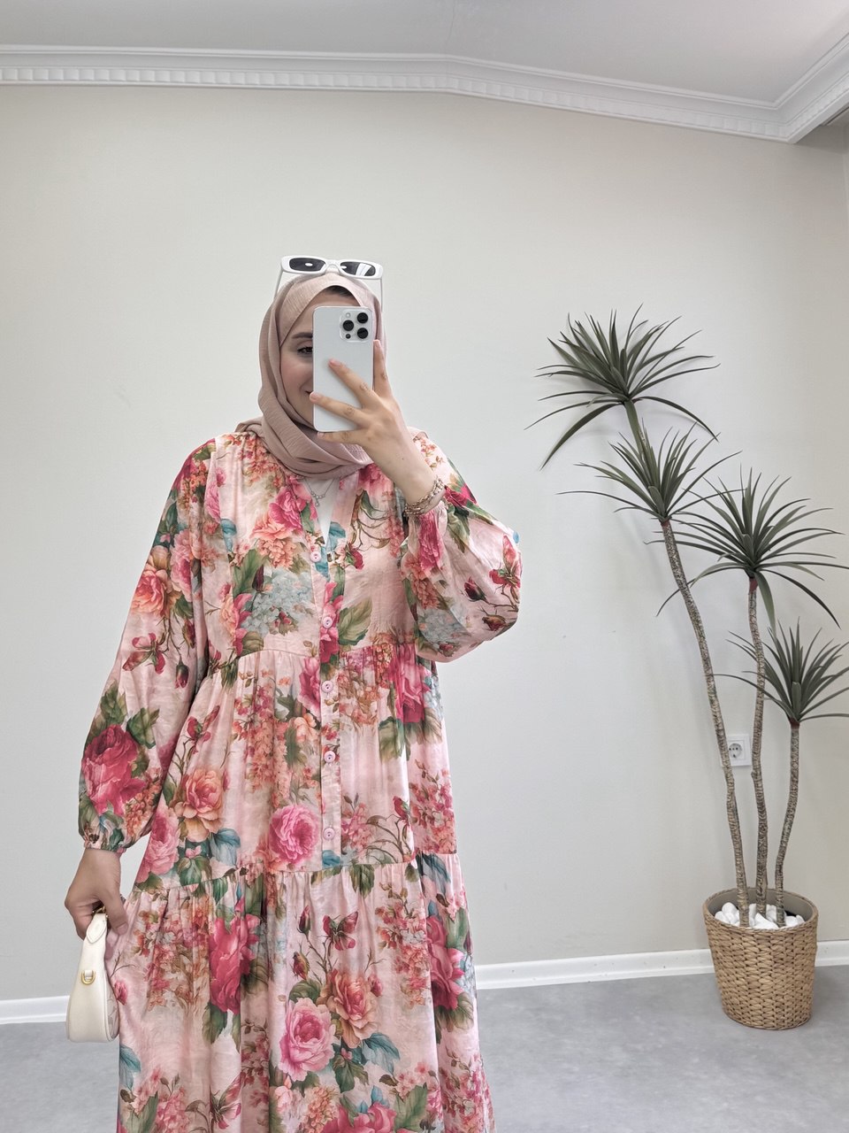 1809 - Renki Güllü Vual Elbise