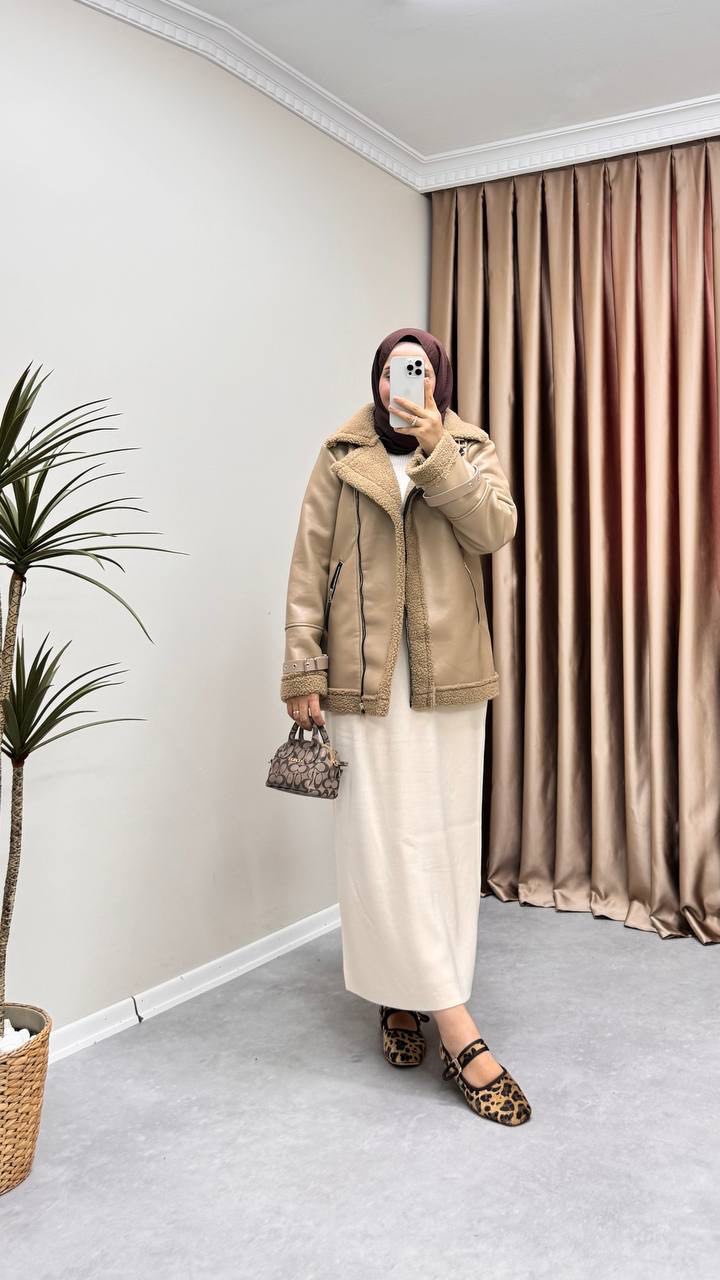 0581 - Deri Mont - Camel