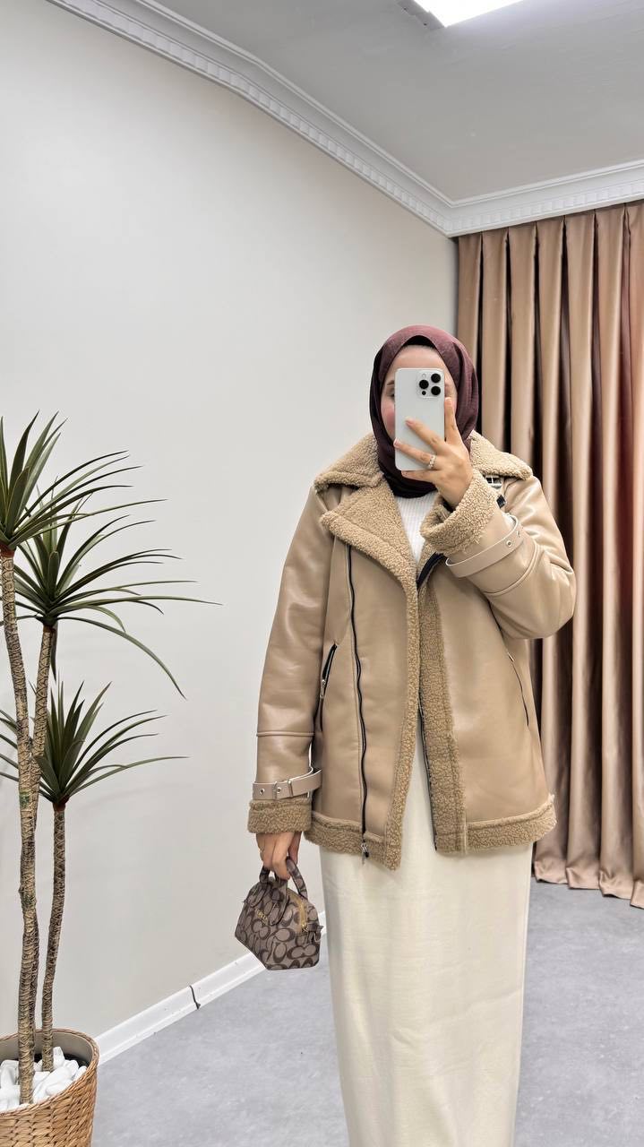 0581 - Deri Mont - Camel