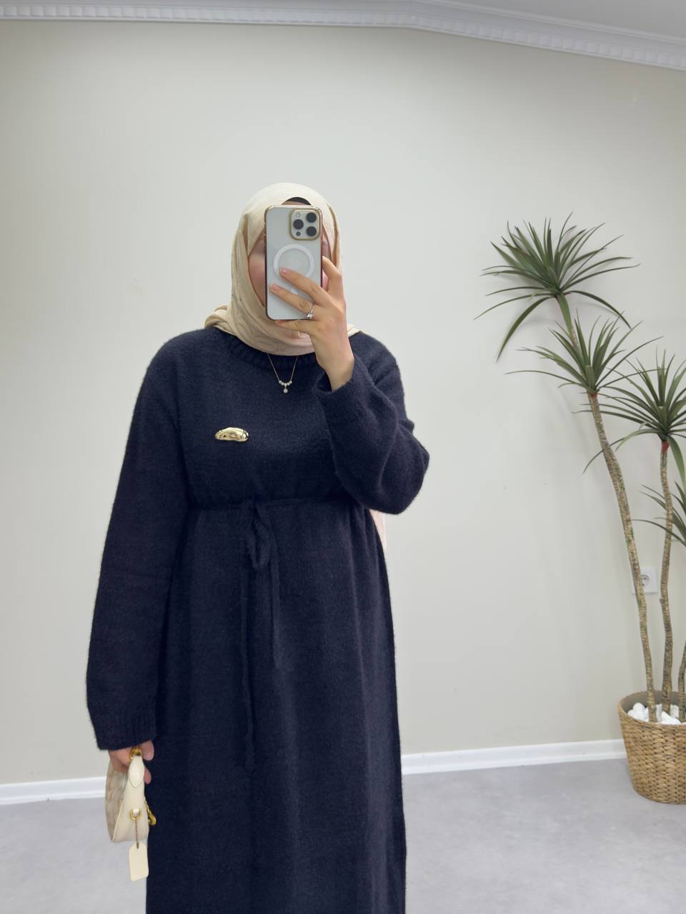 2660 - Broşlu Triko Elbise - Siyah