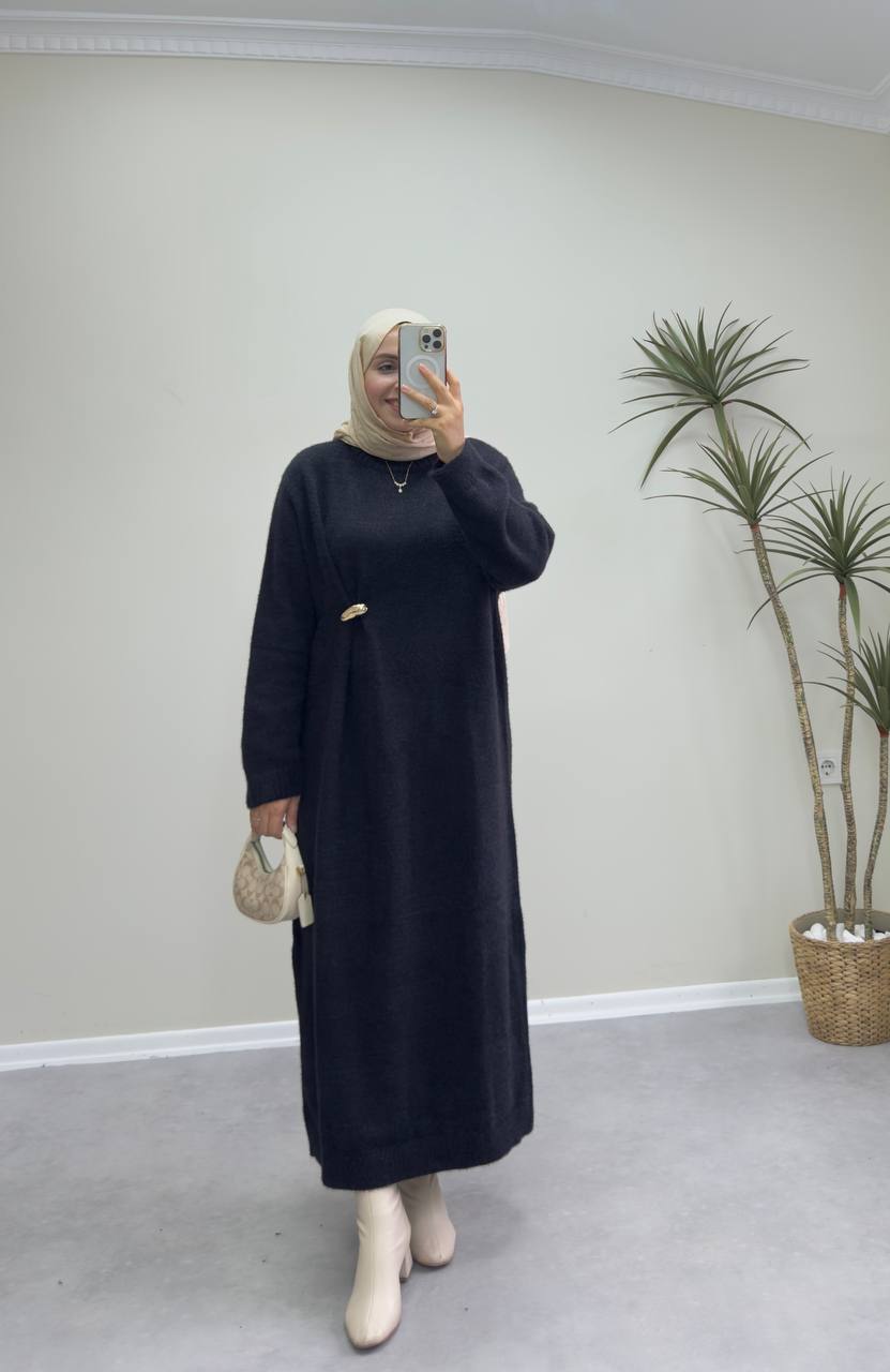 2660 - Broşlu Triko Elbise - Siyah