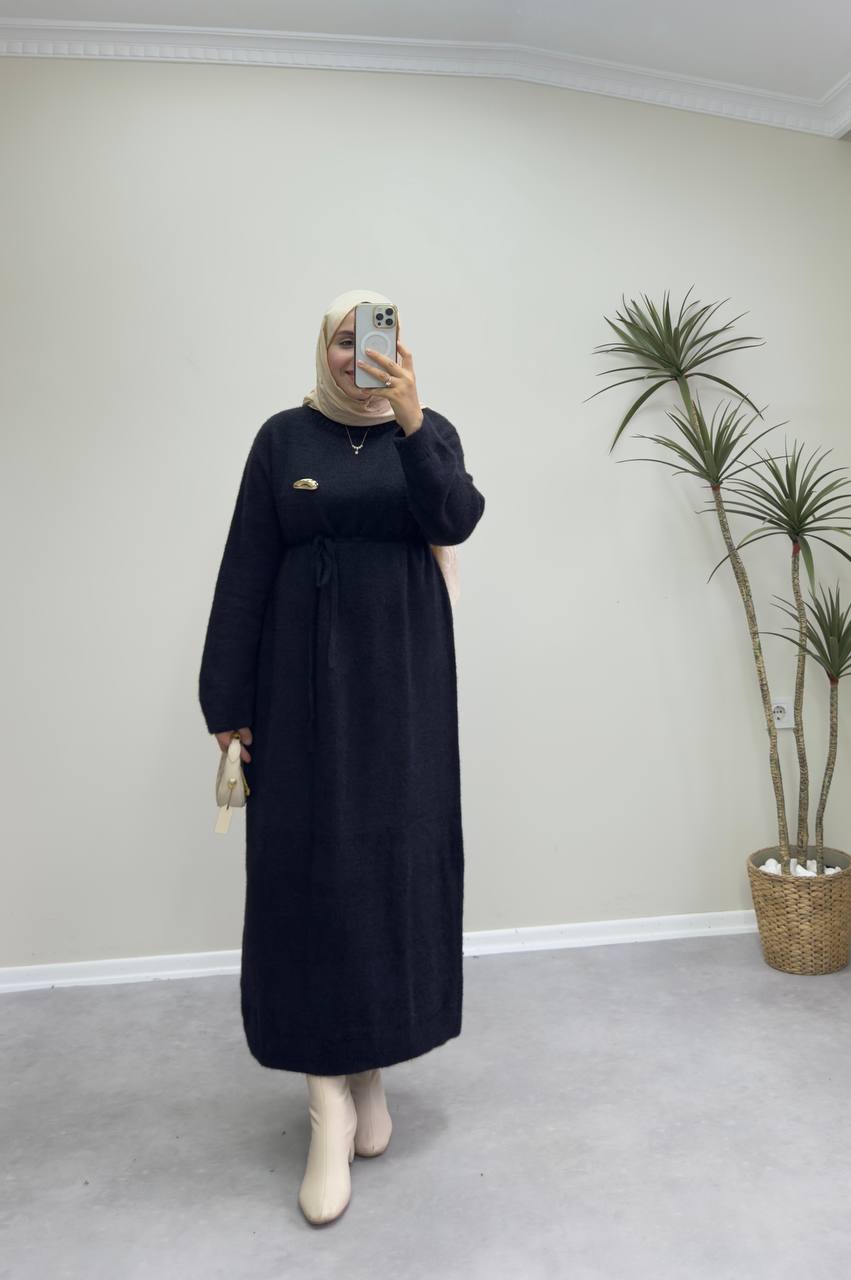 2660 - Broşlu Triko Elbise - Siyah