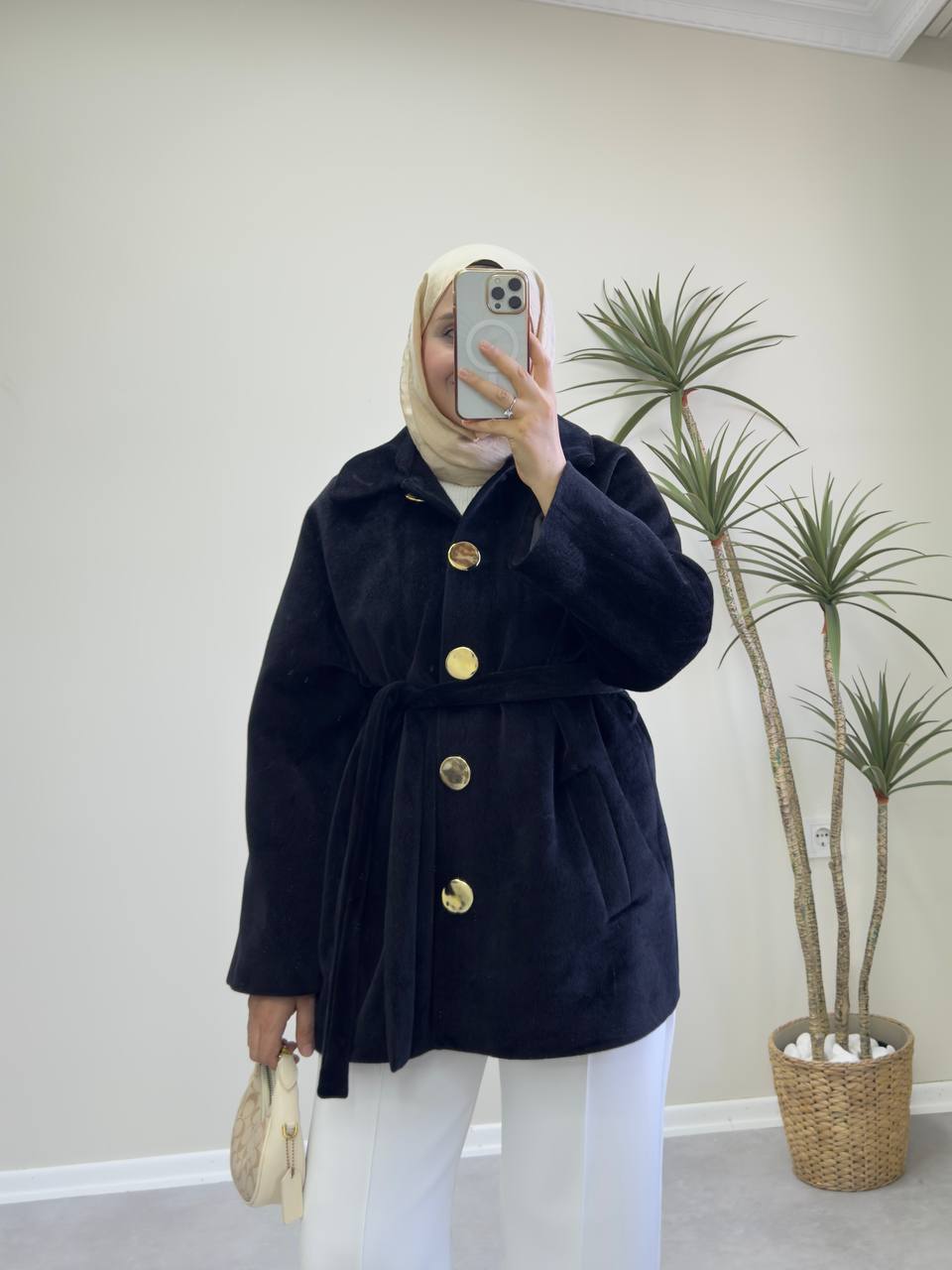 2677 - Angora Kısa Kaban - Siyah