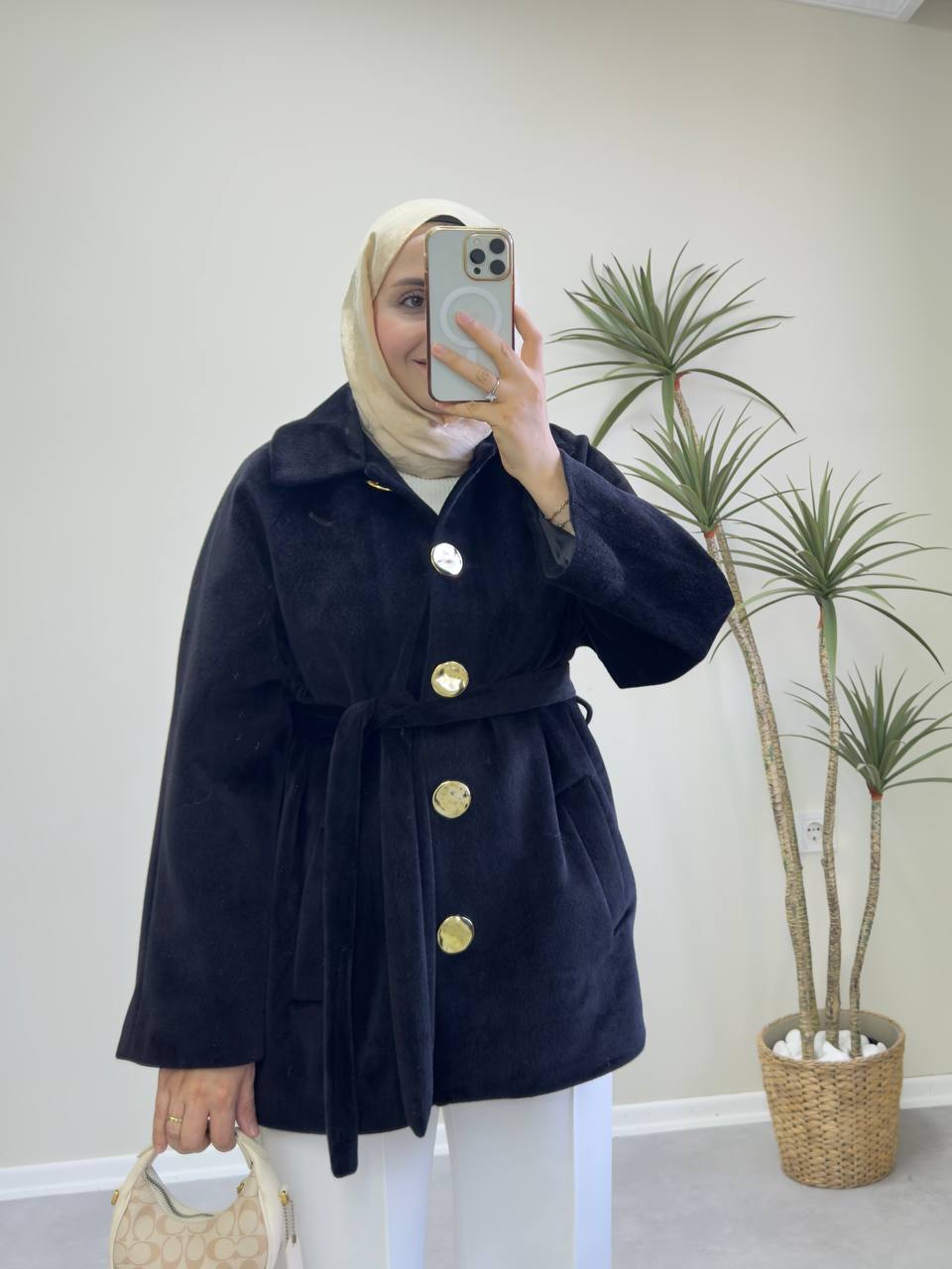 2677 - Angora Kısa Kaban - Siyah