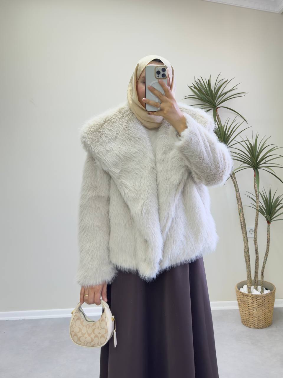 2745 - Şal Yaka Kürk - Bej