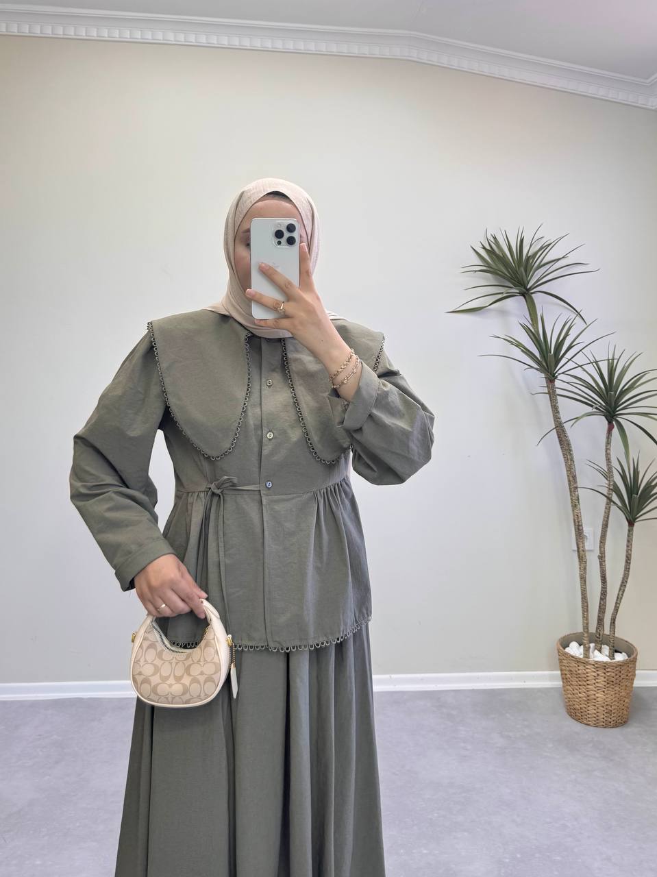 1823 - Uzun Yakalı Etek Takım - Haki Yeşil