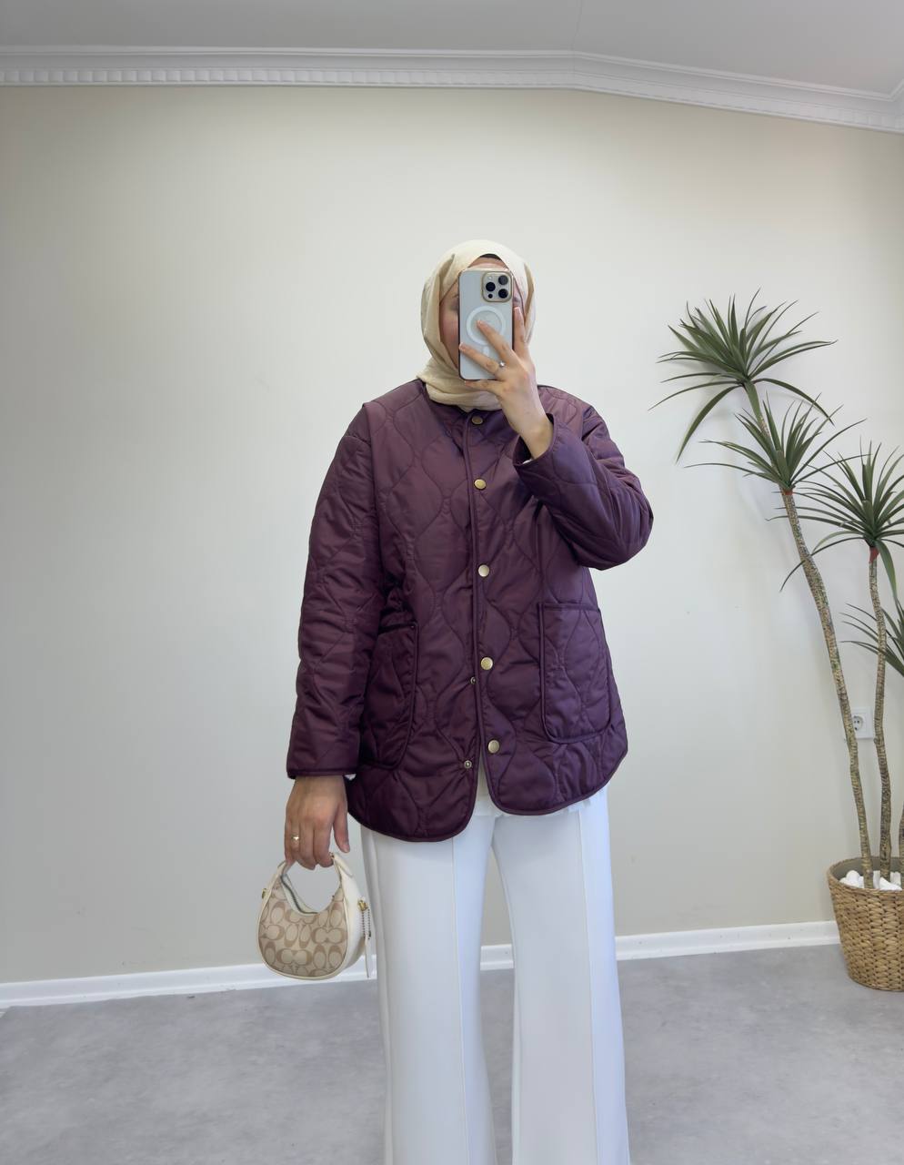 2837 - Kapitone Mont - Bordo