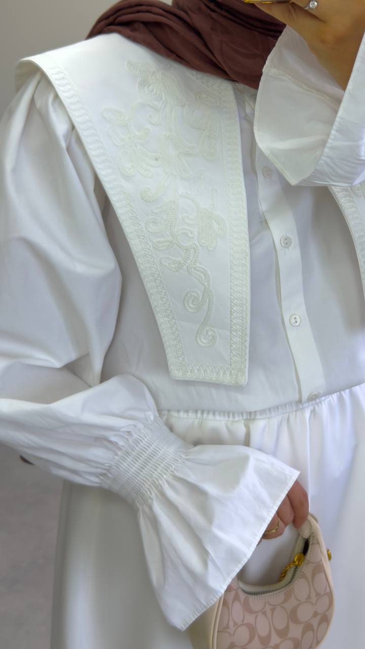 2363 - Yakası Nakışlı Gömlek - Beyaz