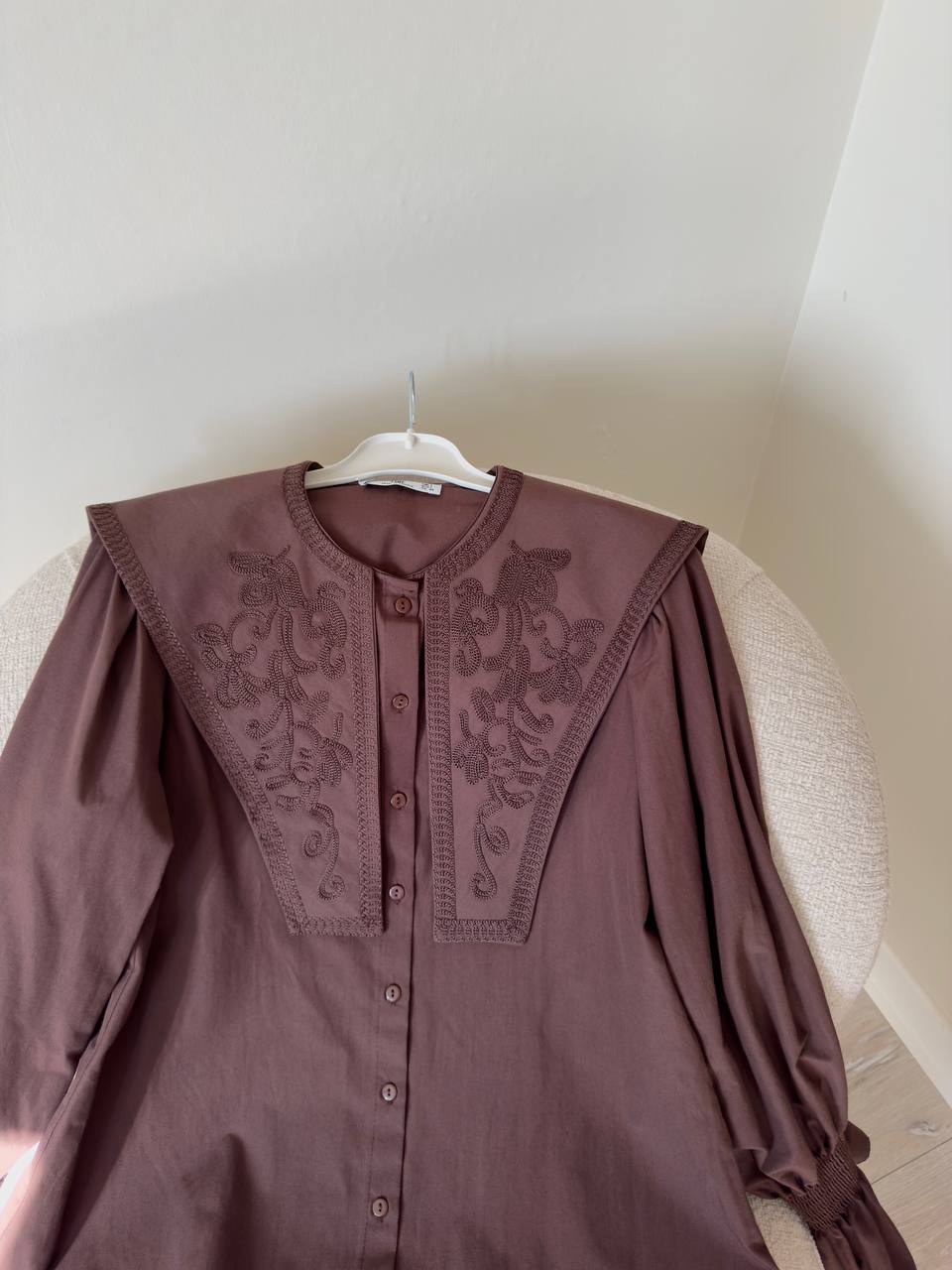 2363 - Yakası Nakışlı Gömlek - Acı Kahve