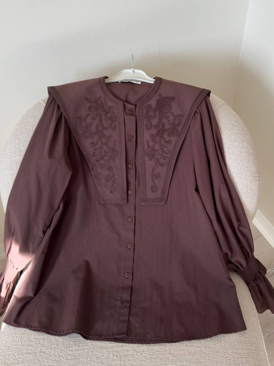 2363 - Yakası Nakışlı Gömlek - Acı Kahve