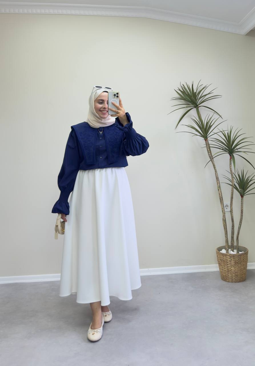 2363 - Yakası Nakışlı Gömlek - Lacivert