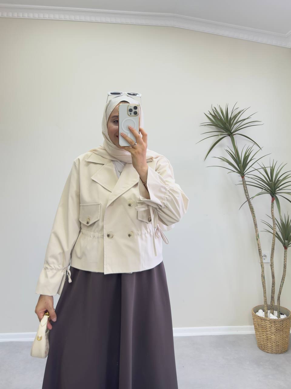 2264 - Büzmeli Kısa Trençkot - Krem