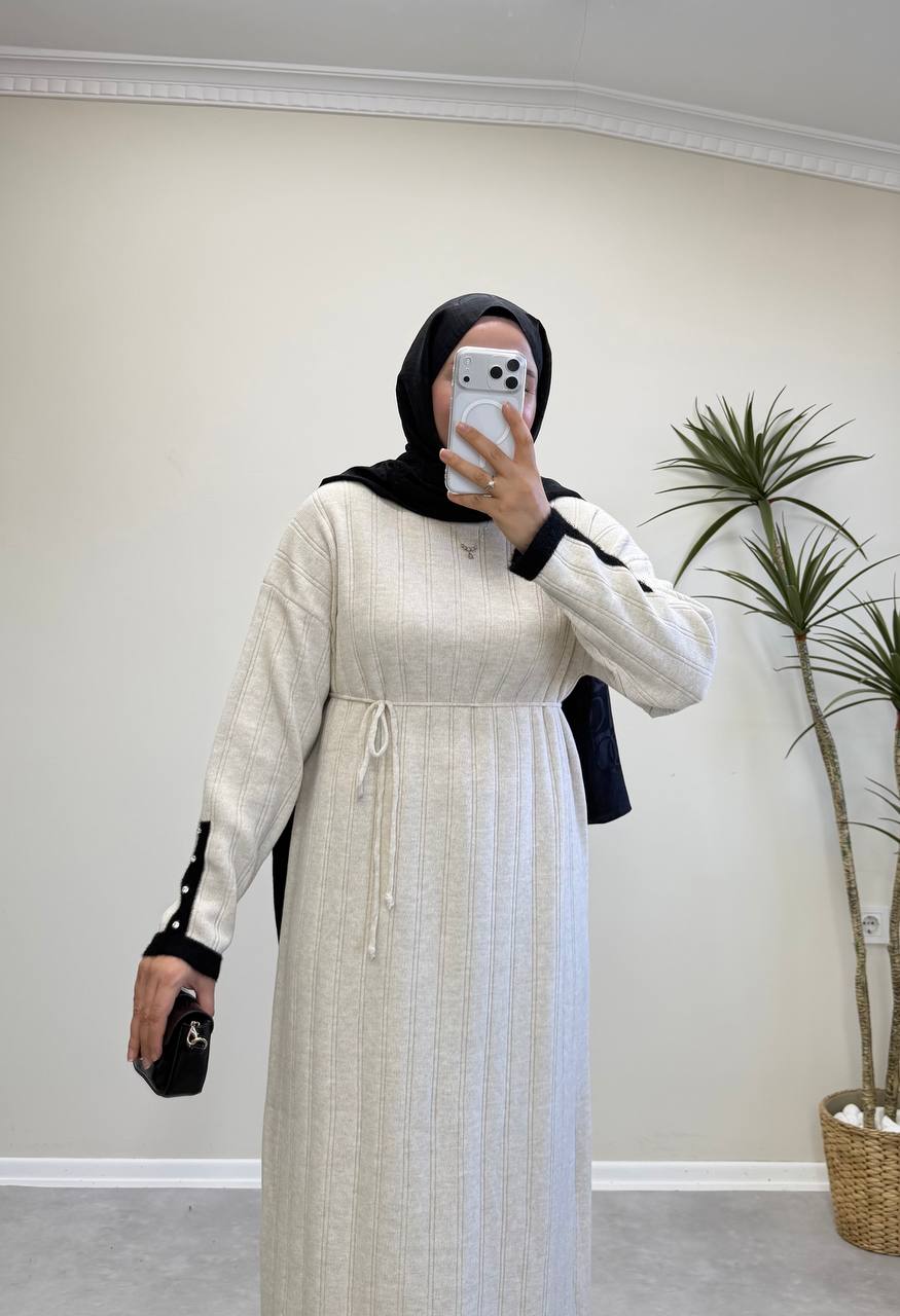 2851 - Kolu Taşlı Triko Elbise - Bej