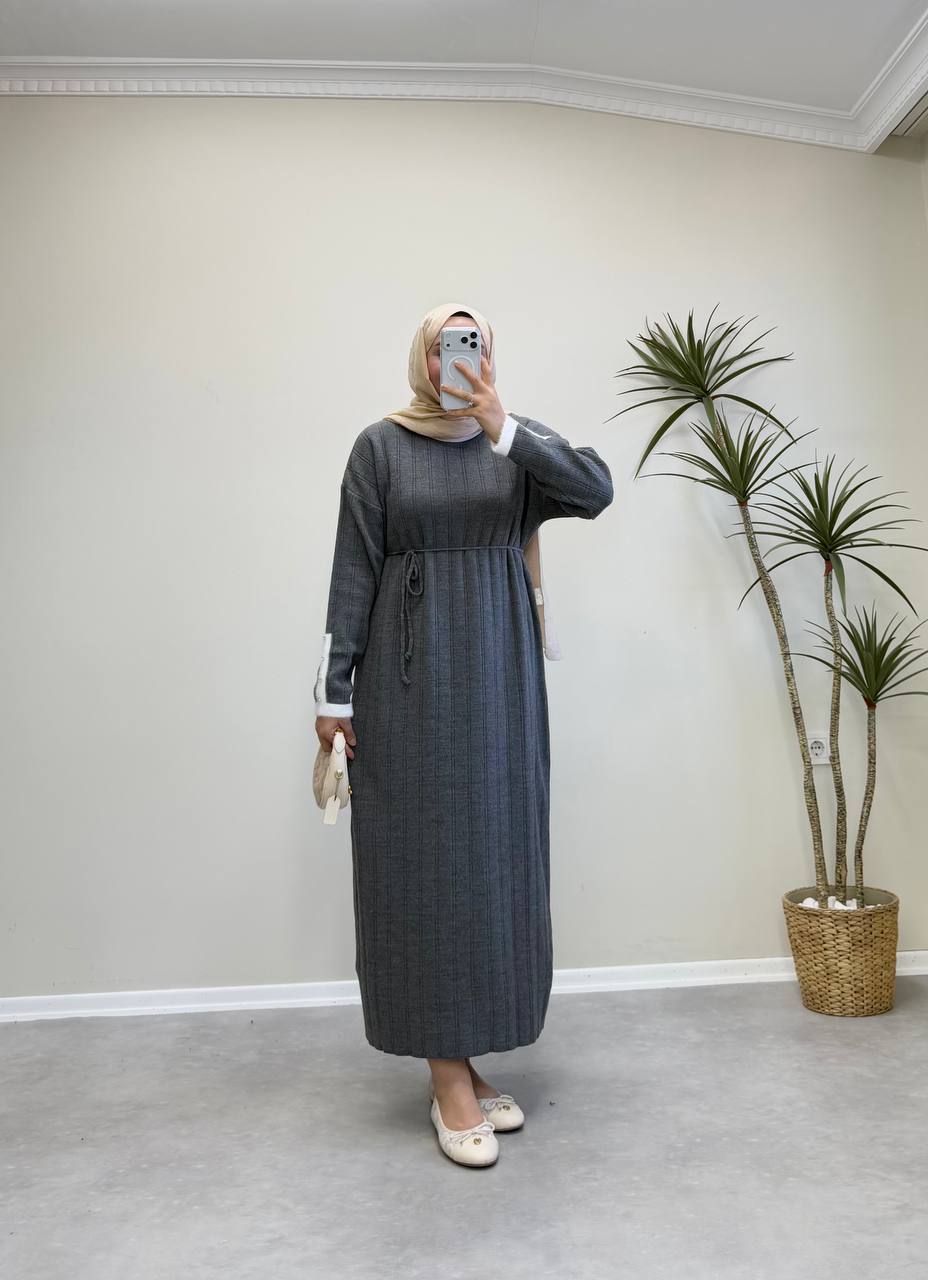 2851 - Kolu Taşlı Triko Elbise - Gri