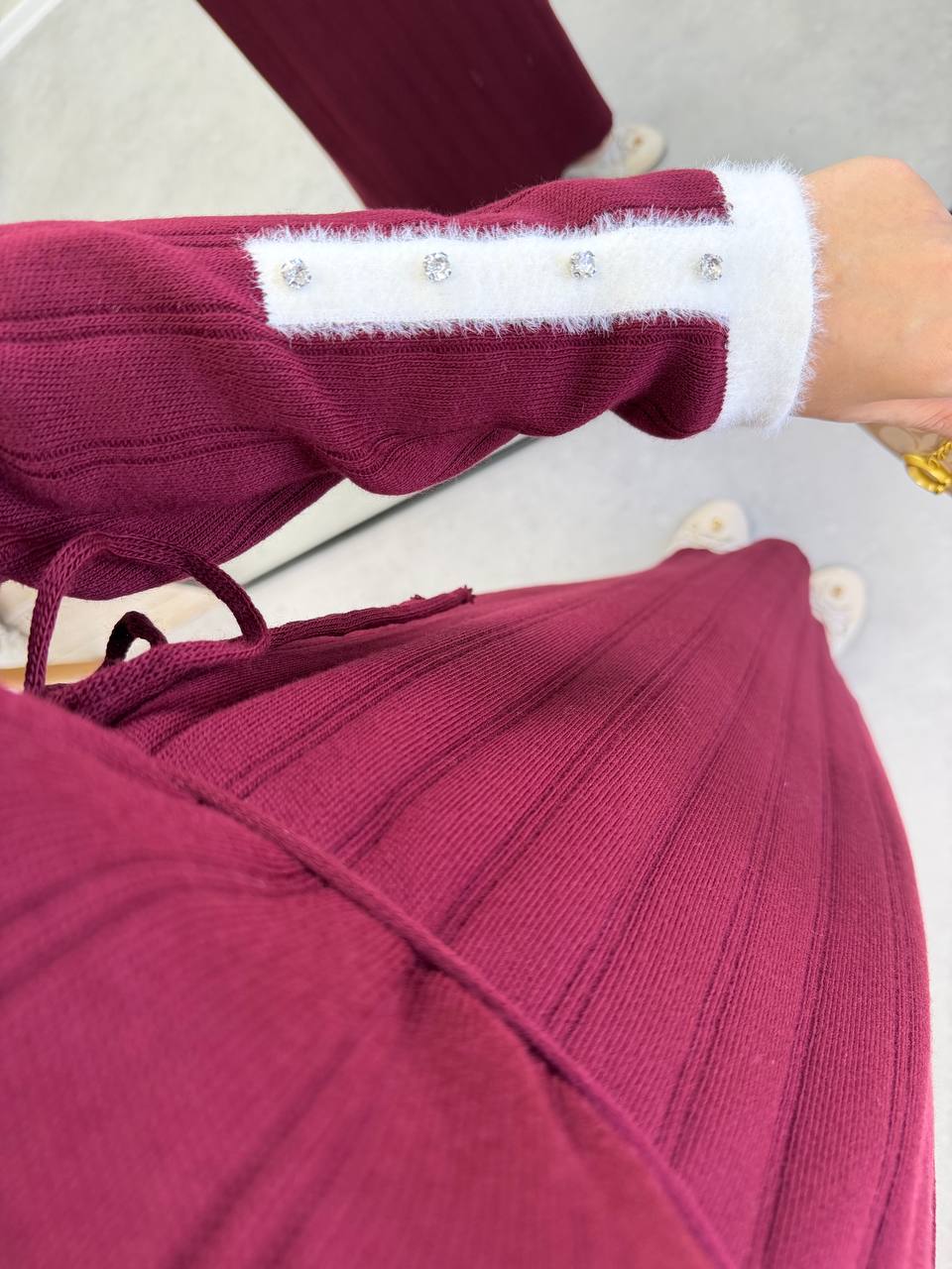 2851 - Kolu Taşlı Triko Elbise - Bordo