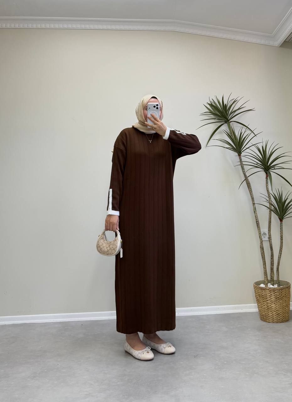 2851 - Kolu Taşlı Triko Elbise - Acı Kahve