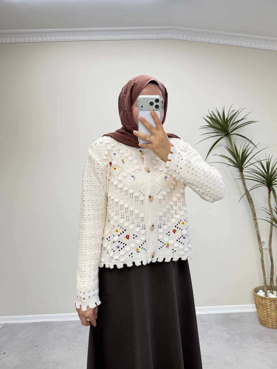 2805 - Nakışlı Hırka - Krem