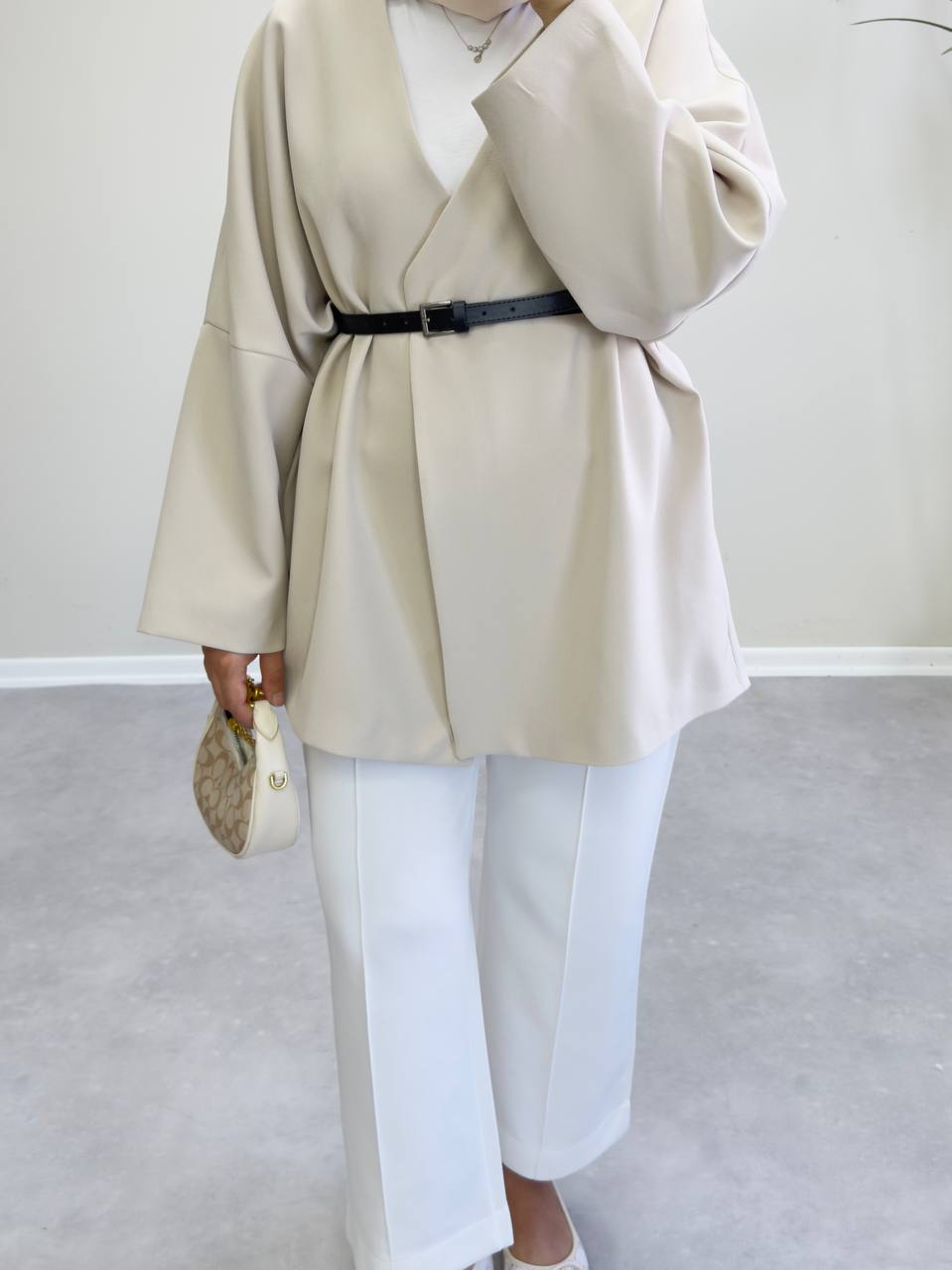 2400 - Deri Kemerli Ceket - Bej